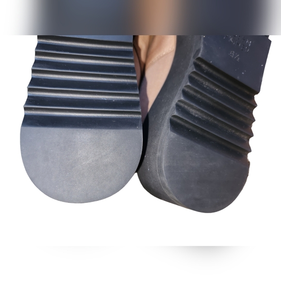 Eileen Fisher Chelsea Booties Size 6.5 - Picture 6 of 12